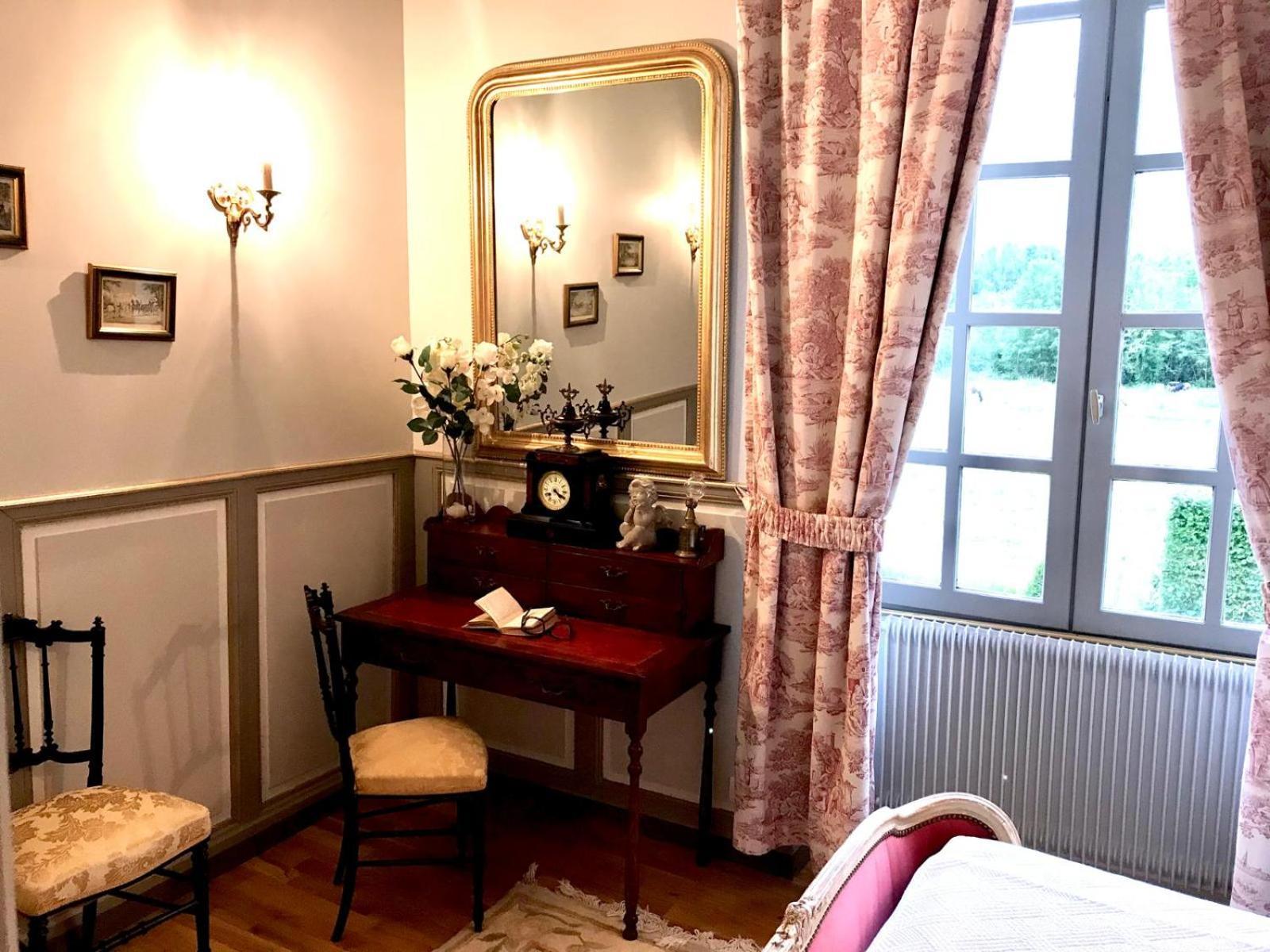 Domaine De L'Orangerie Du Chateau De Motteville Chambres D'Hotes Стая снимка